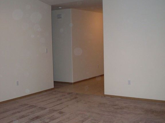 4th image of 8920 222nd St E