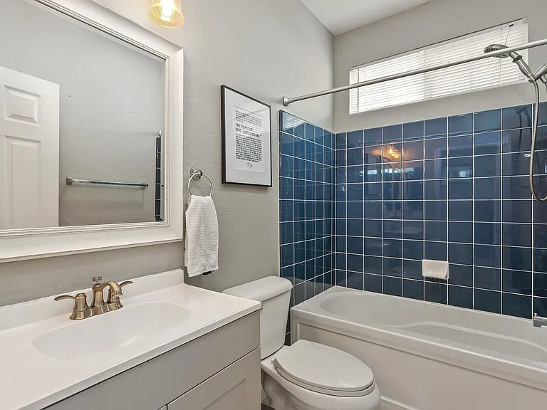 1071 Greenway Rd — Photo 13
