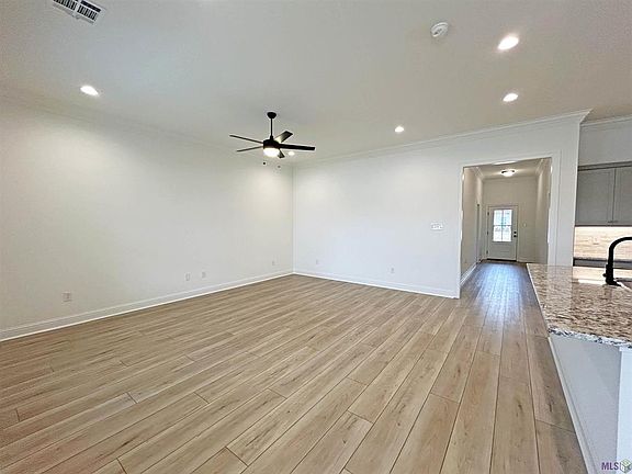 4th image of 39441 White Sand Ln