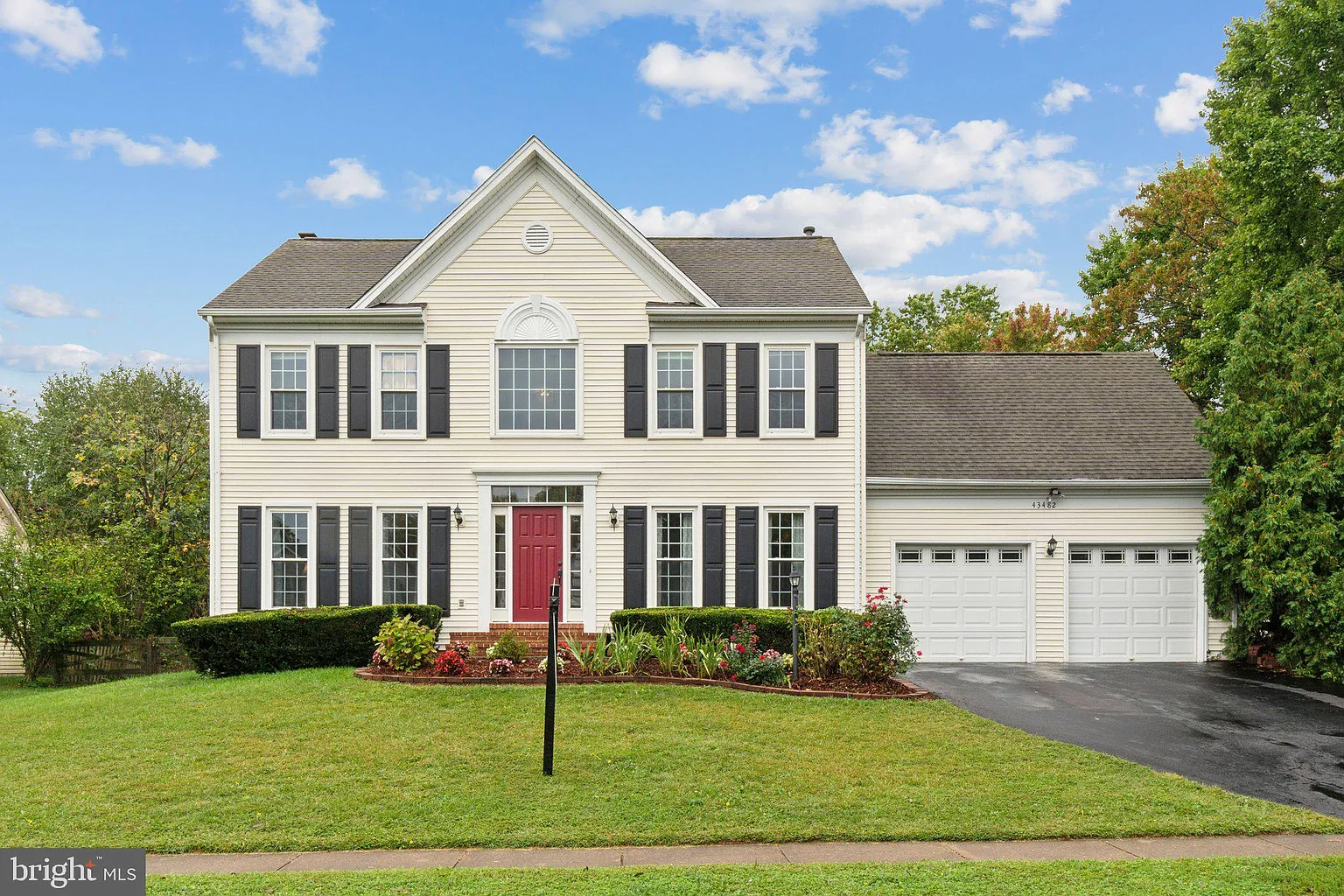 43482 Golden Meadow Cir photo 1