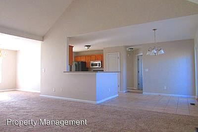 3rd image of 8115 Vincent Mill Dr