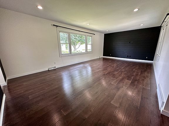 4th image of 2325 12th St