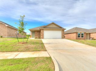 1768 NE 20th St, Newcastle, OK 73065