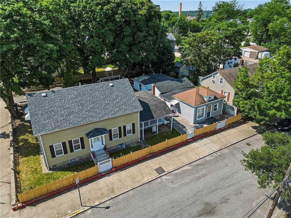 1st image of 127 Meadow St