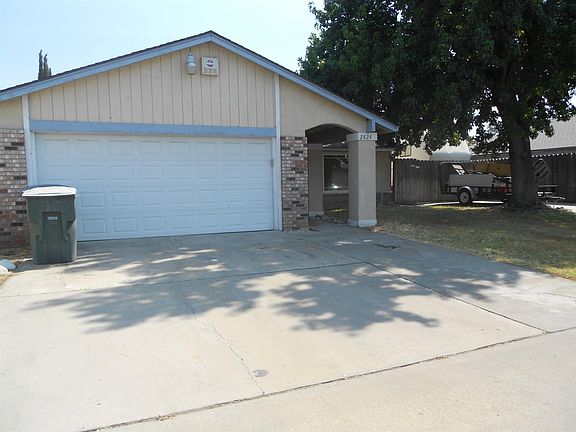 2nd image of 2824 Cordoba Ct