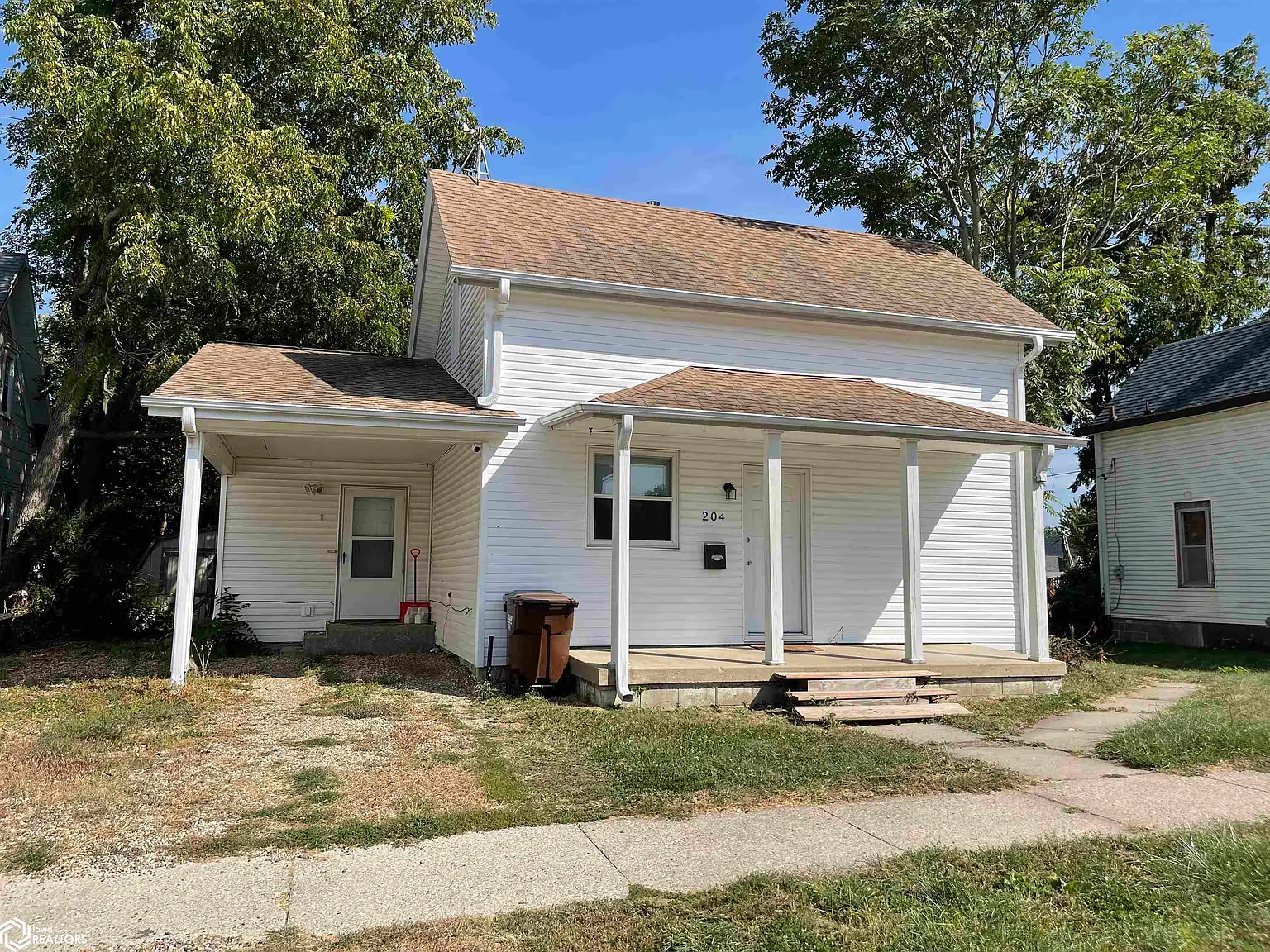 204 S 5th St photo 1