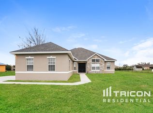 2814 Nesmith Estates Ln, Plant City, FL 33566