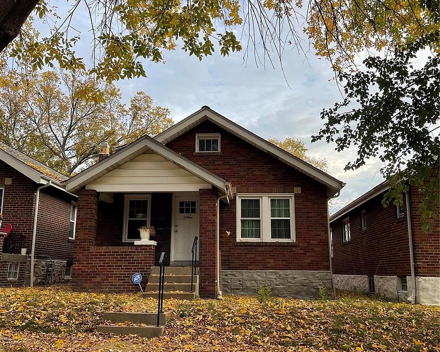 1st image of 3907 Burgen Ave