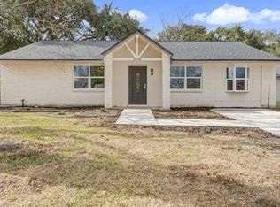 5506 Elm Tree Dr, Houston, TX 77048