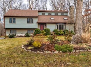 85 Windrush Ln, Andover, CT 06232