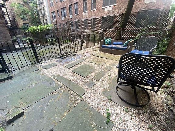 2nd image of 117 E 89th St #2AA
