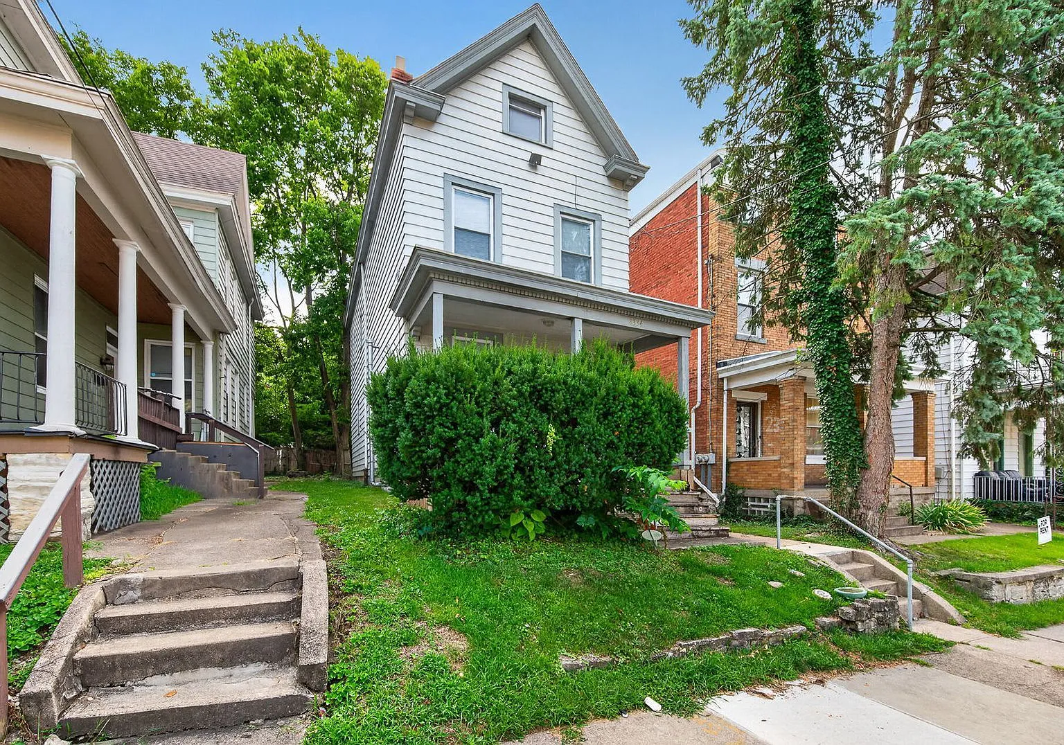 6 bed, 2.0 bath, $2,895 — Photo 1