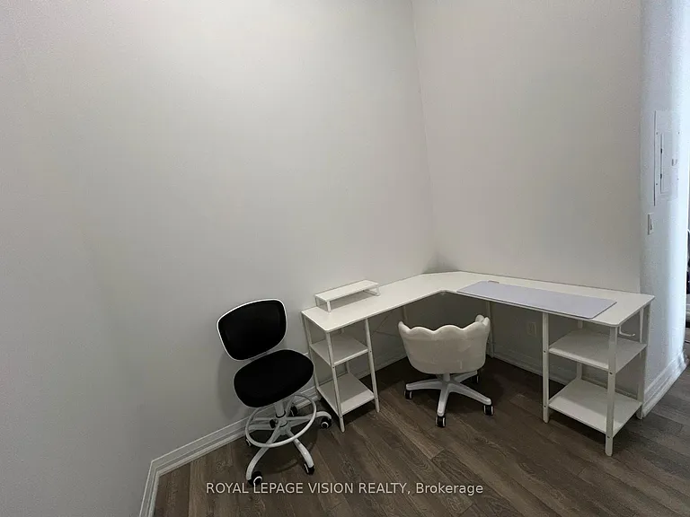 30 Meadowglen Pl #2804 — Photo 18
