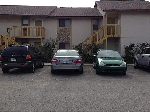 3rd image of 1126 SE 8th St APT 101