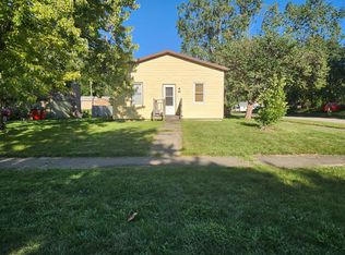 810 N Willis Ave, Champaign, IL 61821