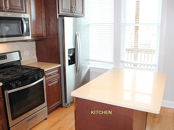 4th image of 2336 N Maplewood Ave APT 2