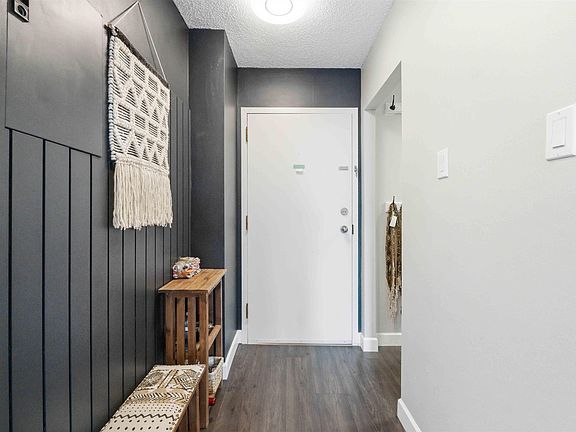 2nd image of 1521 George St #305