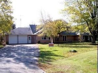 13 W Larkspur Ln, Bristol, IL 60512