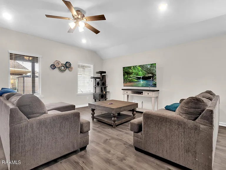128 Emerald Star Ln — Photo 7