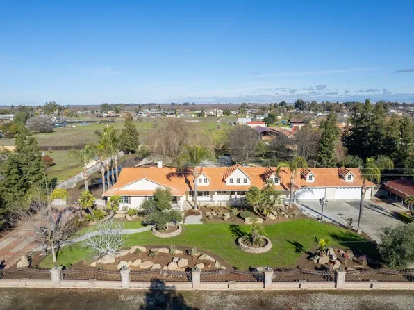 24607 Gardena Dr, Madera, CA 93638