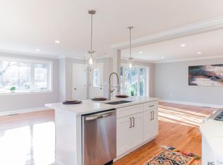 8021 Rodney St, Philadelphia, PA 19150
