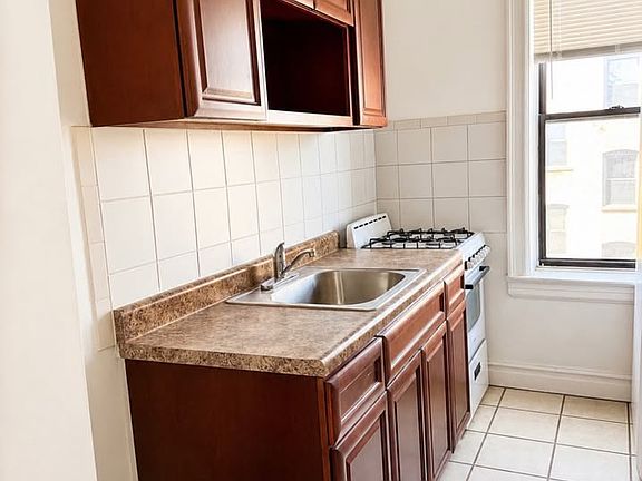 4th image of 2048 Kennedy Blvd Floor 3