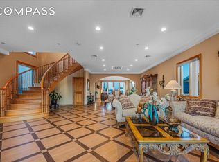 10-21 Bayside St, Breezy Pt, NY 11697