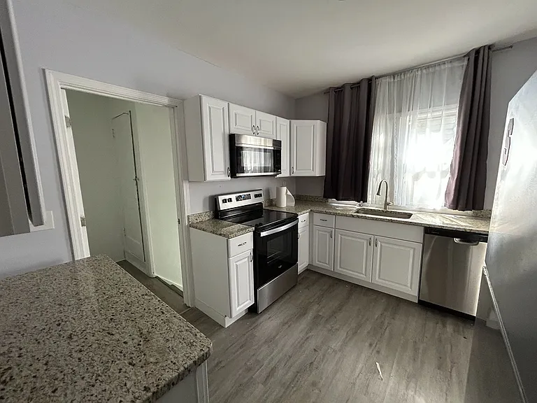429 Westmoreland Ave — Photo 5