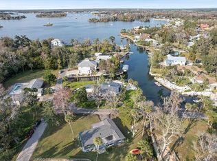 9708 W Woodward Park St, Crystal River, FL 34429