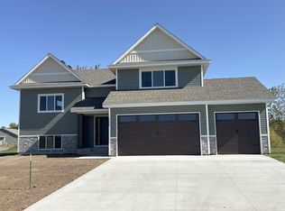 1179 29th St NE, Sauk Rapids, MN 56379