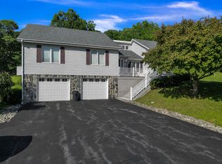 311 Summit Dr, Peterstown, WV 24963