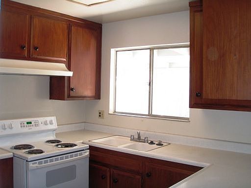3rd image of 538 Chinook Ln