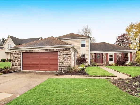 17683 Plymouth Row, Strongsville, OH 44136