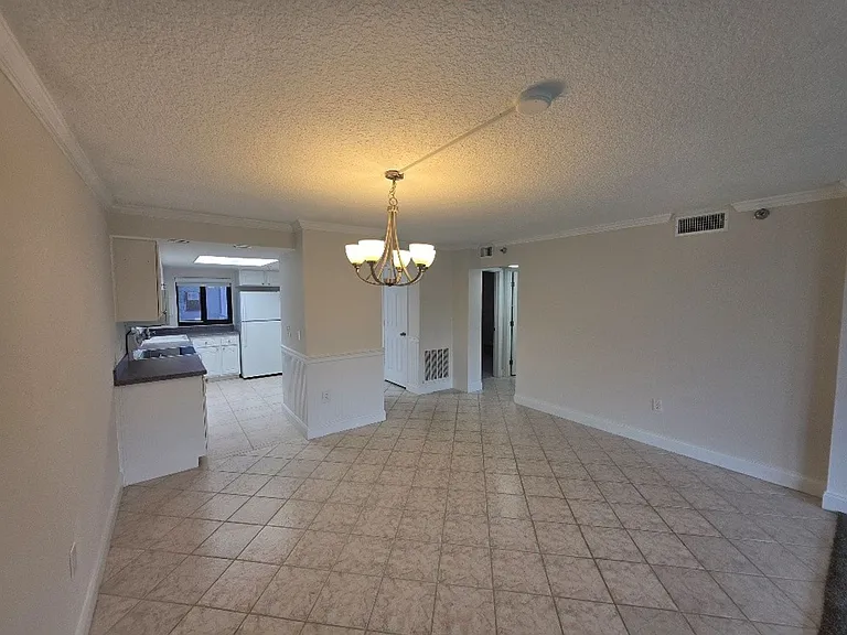 5301 S Atlantic Ave #11 — Photo 5