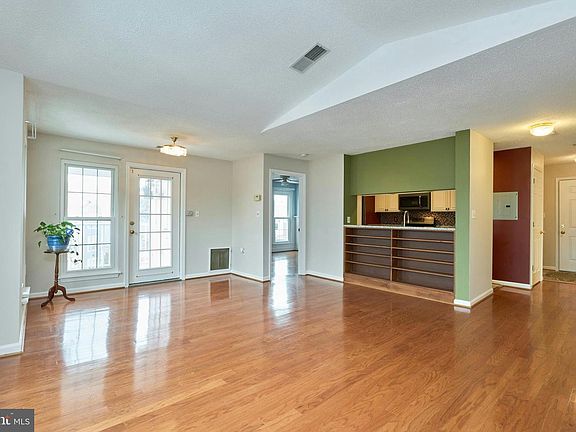 5th image of 21014 Timber Ridge Ter Unit 302