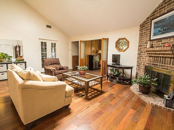 5th image of 816 Purcell Dr