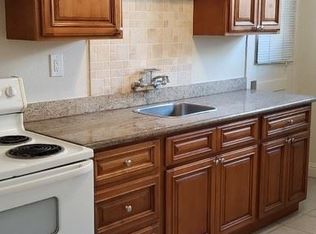 1112 Walnut St APT 4, Tracy, CA 95376