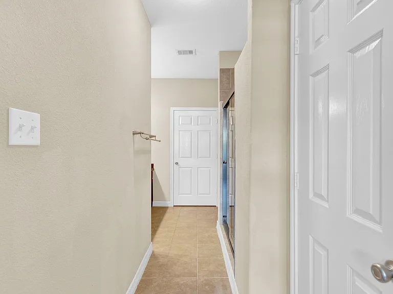2906 Anita #B — Photo 22