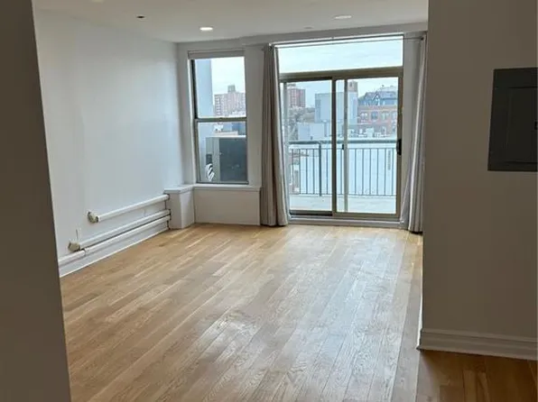 647 Washington Ave APT 7A, Brooklyn, NY 11238