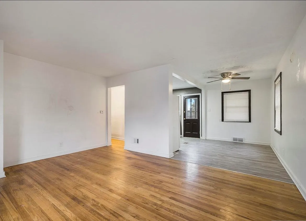 2 bed, 900 sqft, $1,350 — Photo 4