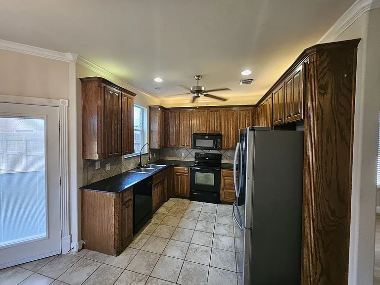 3049 Trinity Lakes Dr — Photo 13
