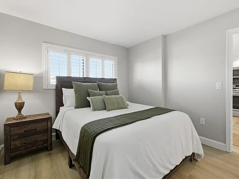 8350 Estero Blvd — Photo 15