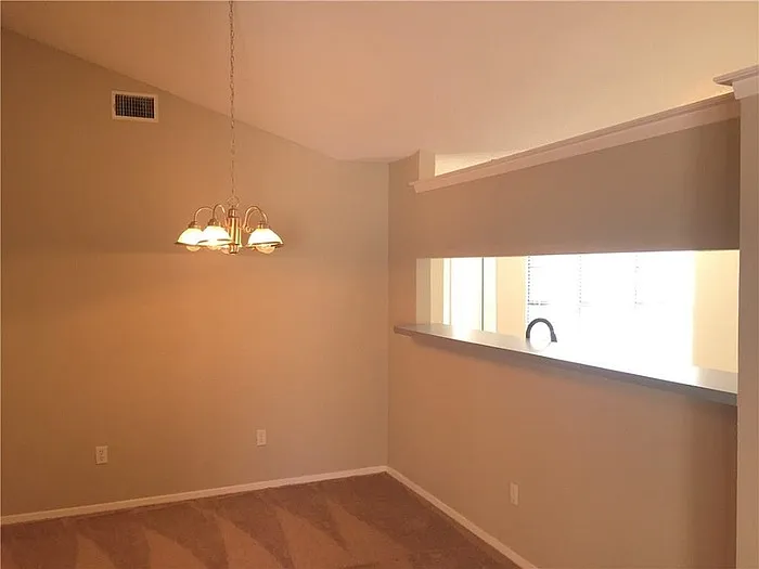 621 Shenandoah Ct — Photo 5