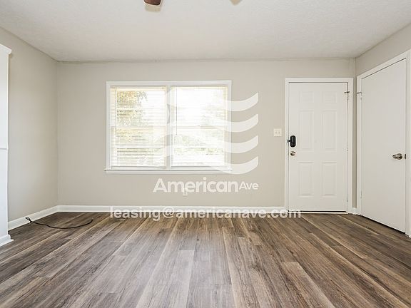 181142_003_living_room_12962855.jpg