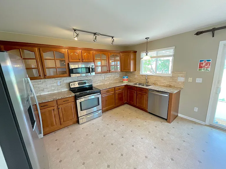7168 Prairie Wind Dr — Photo 16