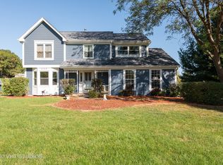 2104 Hunters Ln, Spring Grove, IL 60081