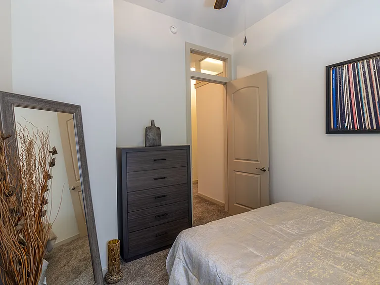 The Brandeis Apartments — Photo 22