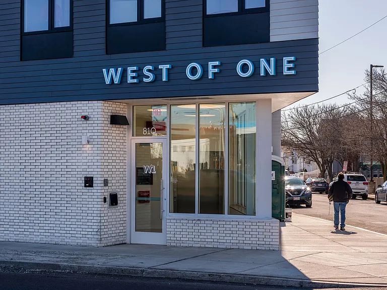 West of One — Photo 28