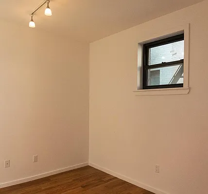 Sold by Washington Realty Corp. | media 14