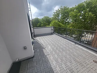 Rented by Real Team Brokerage